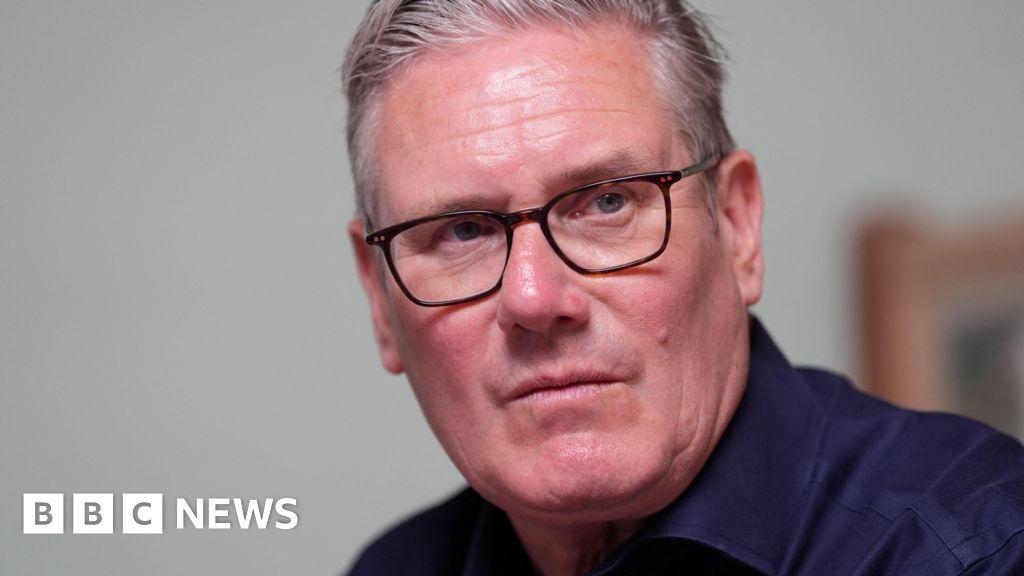 Starmer vows to act on social media after meeting bereaved parents